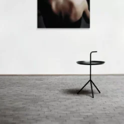 Hay DLM XL Bijzettafel 48 Grijs -Hay Verkoopwinkel x886x886 01dlmtable hay sfeer6 600x600.jpg.pagespeed.ic .fEteknnDs