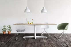 Hay About A Chair AAC21 Stoel, Sense Cognac, Zwart Onderstel -Hay Verkoopwinkel x886x886 0346.jpg.pagespeed.ic .xFbRYTKgib