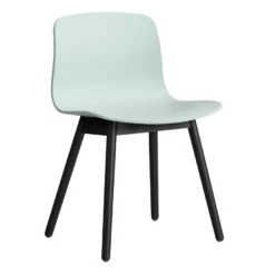 Hay AAC12 Stoel Zwart Gelakt Eiken Onderstel Dusty Mint