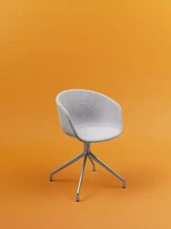 Hay About A Chair AAC21 Stoel, Sense Cognac, Zwart Onderstel -Hay Verkoopwinkel x886x886 hay aac21 hallingdal160 stoel sfeer1.jpg.pagespeed.ic .kcE7VZeU5f