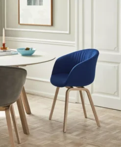 Hay Copenhague CPH25 Tafel 140, Gelakt Eiken, Off White Linoleum -Hay Verkoopwinkel x886x886 hay about a chair aac23 soft stoel24.jpg.pagespeed.ic .uS42hl2D1I