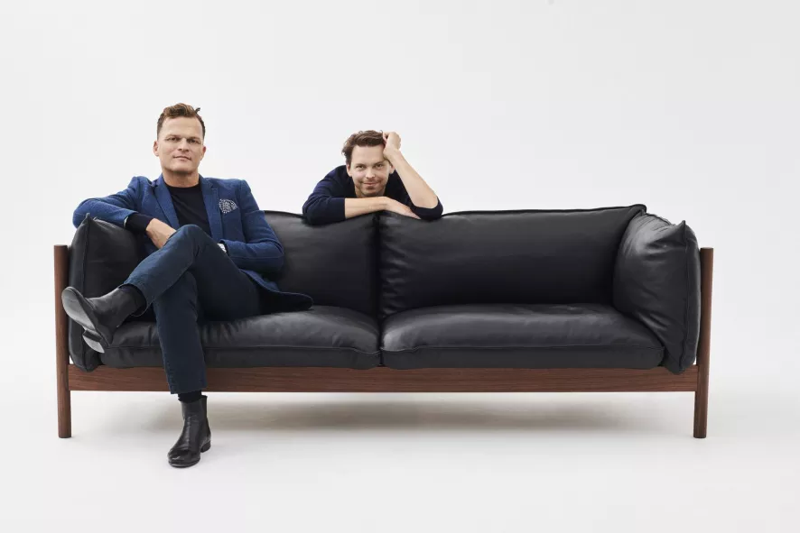 Hay Arbour 3-zits Bank Geolied Walnoot Onderstel Nevada NV0500 4 Hay Arbour 3-zits Bank Geolied Walnoot Onderstel Nevada NV0500 - Afbeelding 4