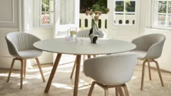 Hay Copenhague CPH25 Tafel 140, Gelakt Eiken, Off White Linoleum -Hay Verkoopwinkel x886x886 hay copenhague cph25 tafel gezeept eiken 1403.jpg.pagespeed.ic .VuU2KfbG8z