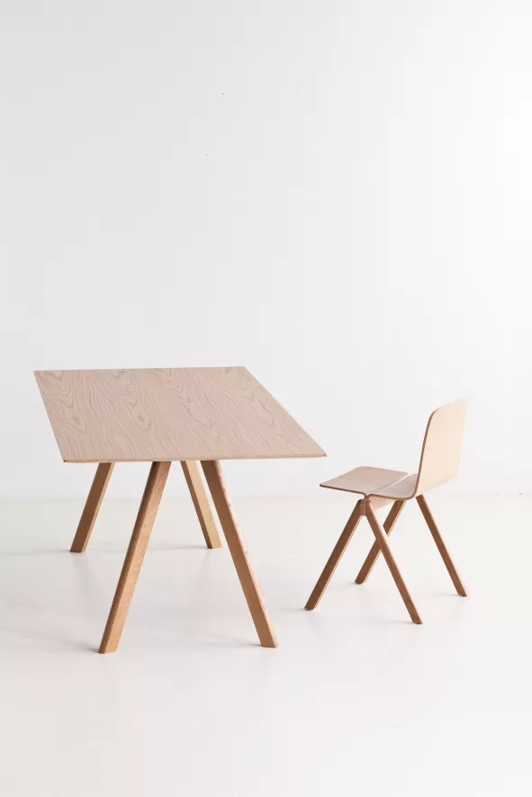 Hay Copenhague CPH30 Tafel 250x90, Gelakt Eiken, Off White Linoleum 2 Hay Copenhague CPH30 Tafel 250x90, Gelakt Eiken, Off White Linoleum - Afbeelding 2