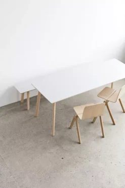 Hay CPH Deux 210 Bureau 140x75 Met Gelakt Eiken Onderstel Parelwit -Hay Verkoopwinkel x886x886 hay cph deux 210 tafel 140x75 met onbewerkt beuken onderstel11.jpg.pagespeed.ic .3YuC sELYS 1