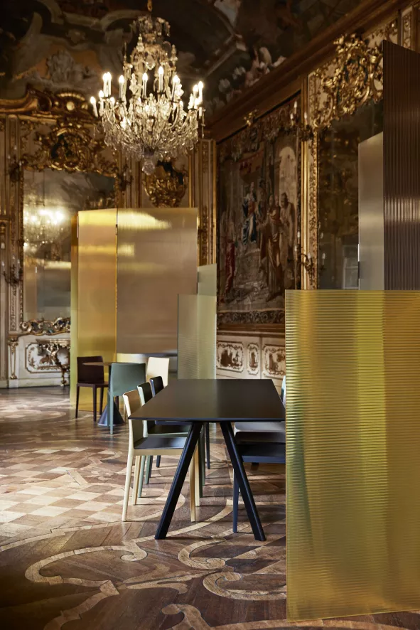 Hay Copenhague CPH30 Tafel 250x90, Gelakt Eiken, Off White Linoleum 15 Hay Copenhague CPH30 Tafel 250x90, Gelakt Eiken, Off White Linoleum - Afbeelding 15