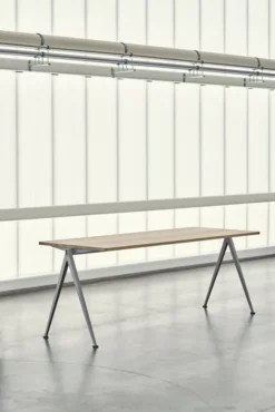 Hay Pyramid 01 Bureau 140x75 Mat Gelakt,zwart Onderstel -Hay Verkoopwinkel x886x886 hay pyramid 02 tafel 300x8511.jpg.pagespeed.ic .Y3bdG2eACo