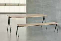 Hay Pyramid 01 Bureau 140x75 Mat Gelakt,zwart Onderstel -Hay Verkoopwinkel x886x886 hay pyramid 12 eetbank 250x4013.jpg.pagespeed.ic .Nkc7vQozkZ