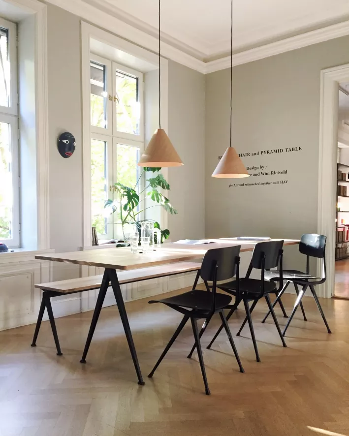 Hay Pyramid 12 Eetbank 250 Gerookt Eiken,zwart Onderstel 13 Hay Pyramid 12 Eetbank 250 Gerookt Eiken,zwart Onderstel - Afbeelding 13