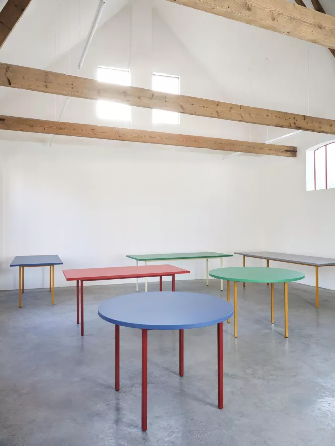 Hay Two-Colour Tafel 160x82 Mint Groen, Oker Onderstel 7 Hay Two-Colour Tafel 160x82 Mint Groen, Oker Onderstel - Afbeelding 7